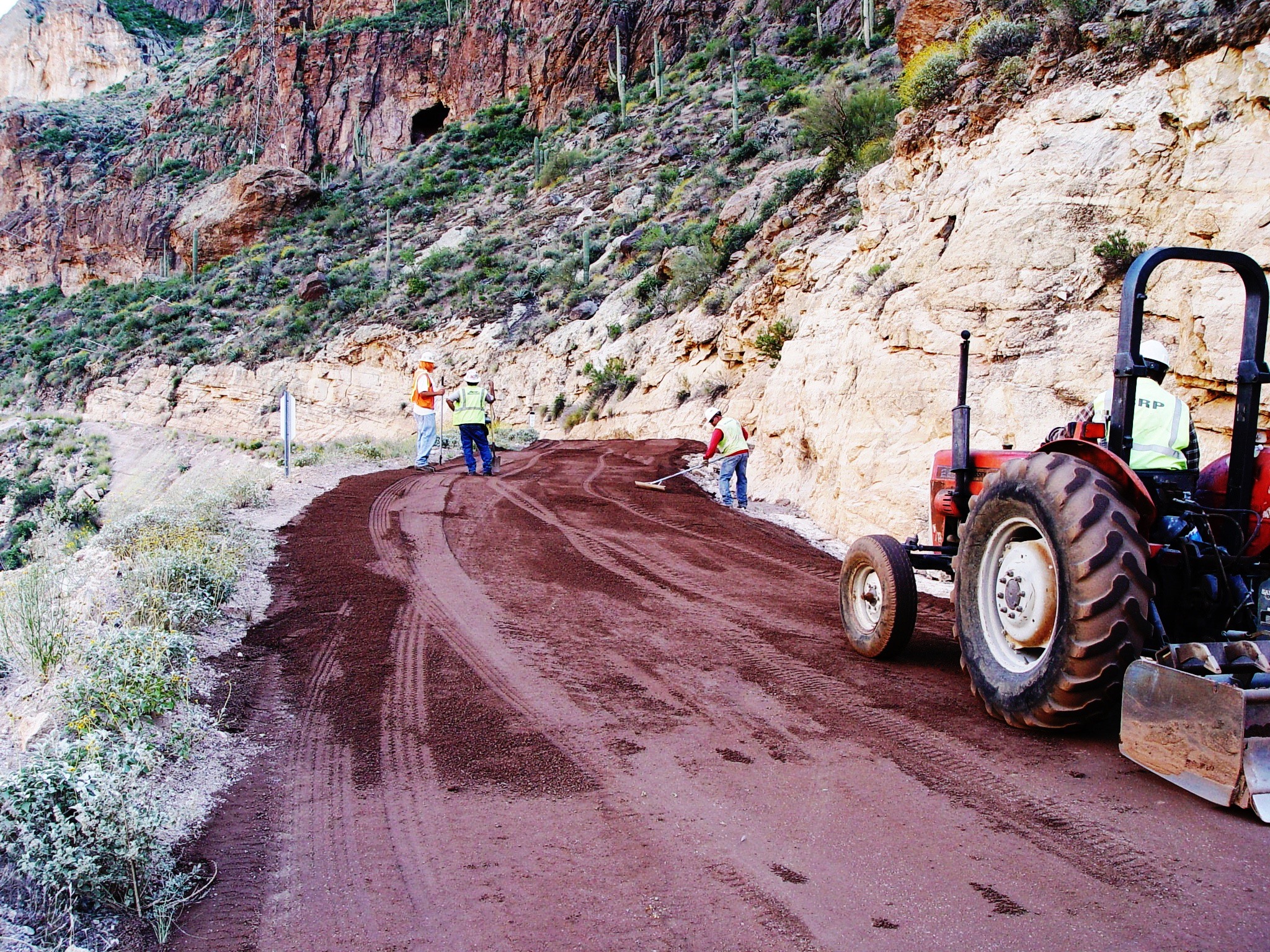 How to Grade a Dirt Road - Midwest Industrial Supply