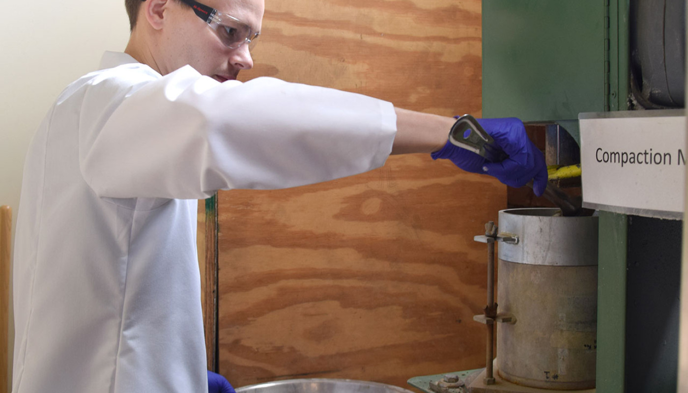 Lab Soil Testing Lab Technician 02