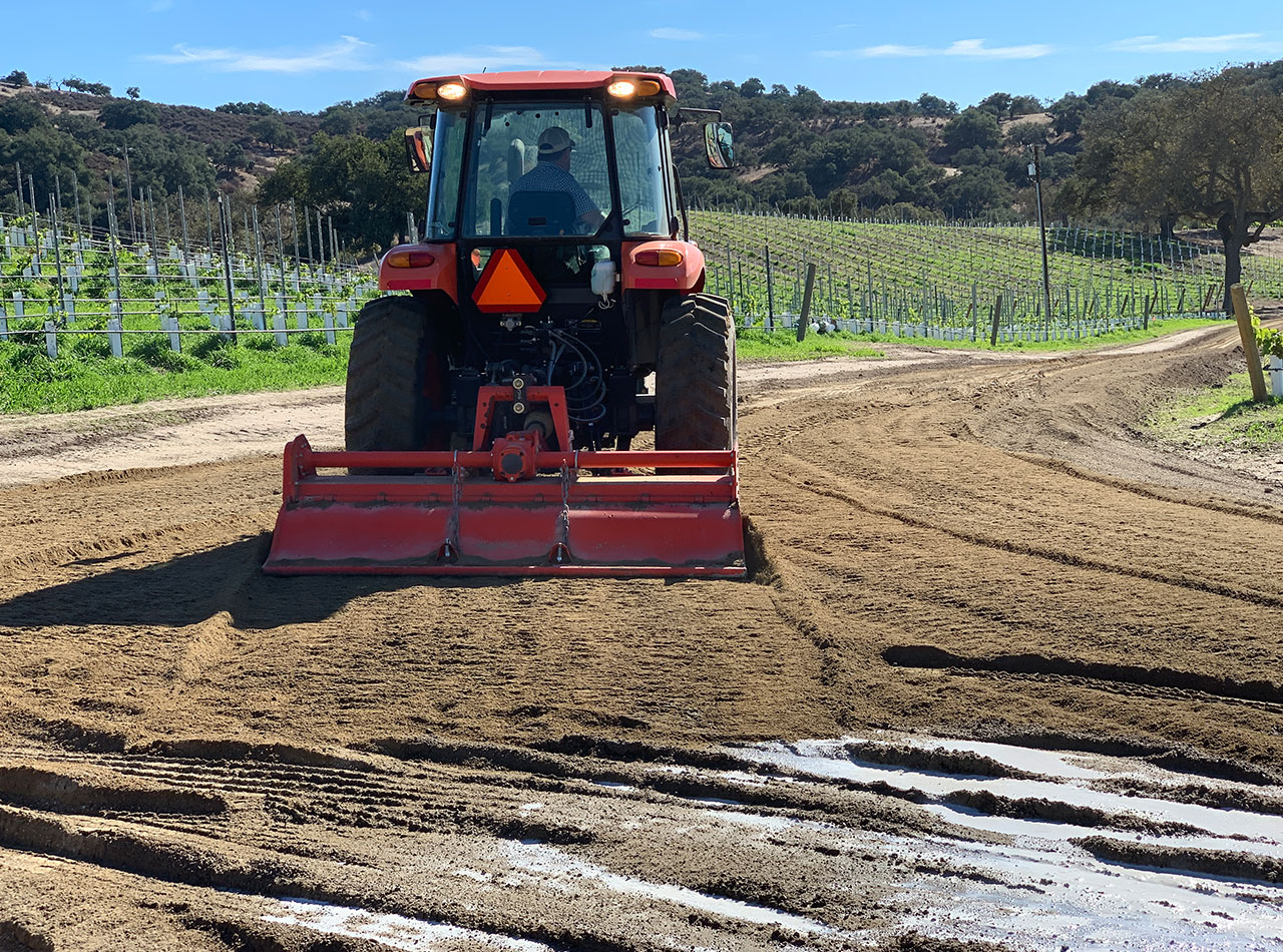 How to Grade a Dirt Road - Midwest Industrial Supply